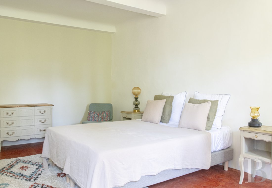 Au centre de Brignoles, dans le Var, une maison du 19e siècle et son grand jardin clos - photo  n°26